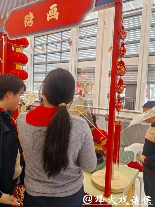 足不出“沪”购全球，进博市集年货节打造沉浸式世界年味